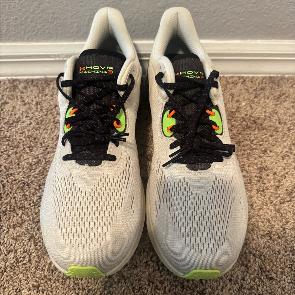 Under Armour HOVR Machina 3 Men’s Running Shoes Beige/Green – No Box